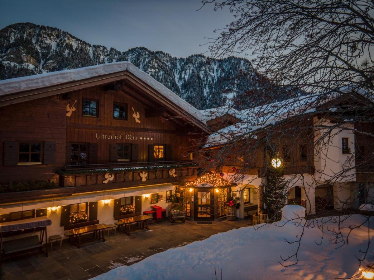 Charmehotel Uhrerhof - Deur Ortisei Exterior photo